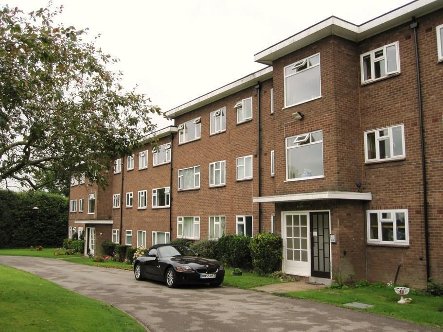 1 Bedroom Property To Let in Sutton Coldfield, Hill Village Road £625 PCM